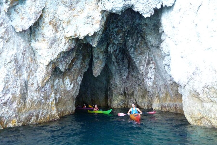 Milos: Guided Kayaking Trip with Snorkelling & Lunch - Key points at a glance