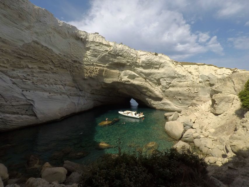 Milos: Half-Day Speedboat Cruise to Klefiko with Snorkeling - What happens when the north wind rises