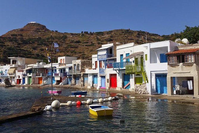Milos Small-Group Full-Day Cruise with Snorkelling and Lunch - Food and drinks add real value