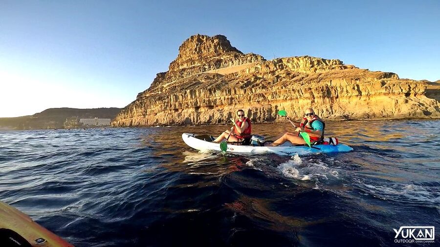 Mogán: Guided Kayak to Caves and Snorkeling Tour - The quiet beach and snorkeling hour
