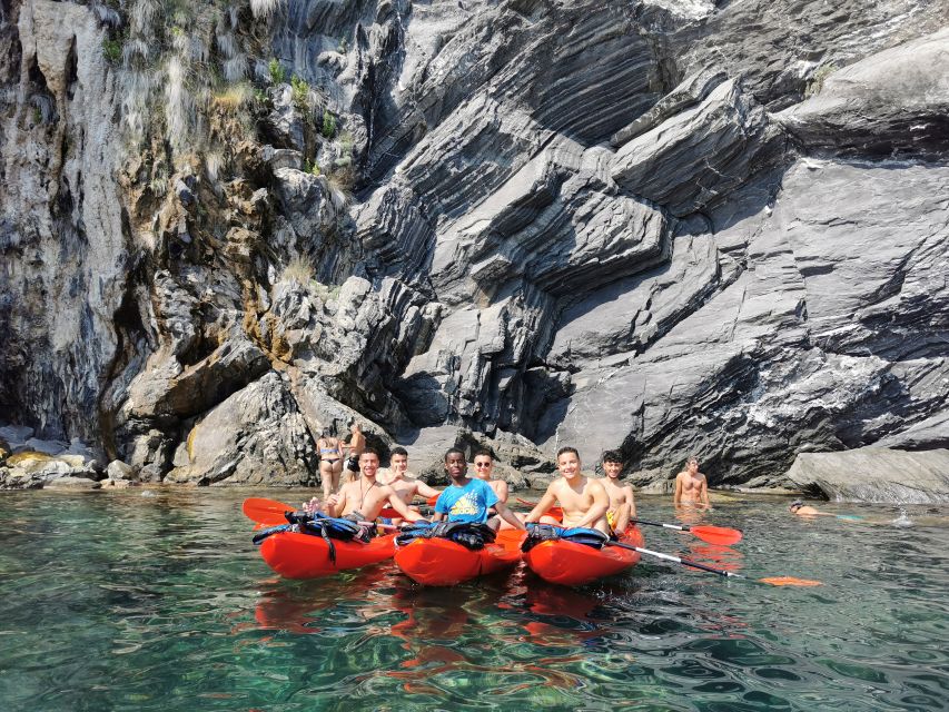 Monterosso al Mare: Monterosso Kayak and Snorkeling Tour - The 20-minute snorkeling stop