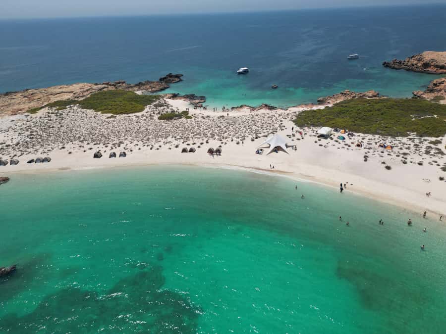 Muscat: Daymaniat Islands Snorkeling Trip with Brunch - Why the Daymaniat Islands are worth your half-day