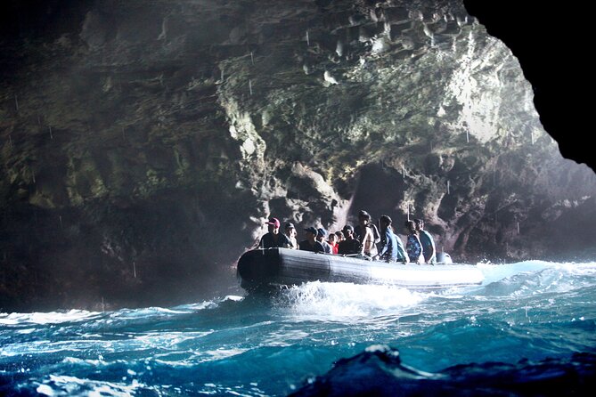 Na Pali Coast Half-Day Raft and Snorkel Adventure - Who should book this trip