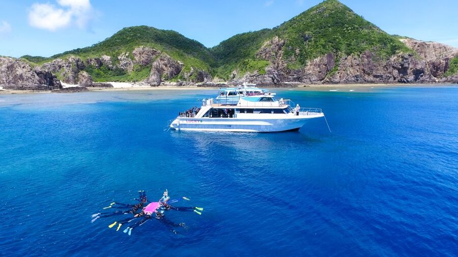 Naha, Okinawa: Keramas Island Snorkeling Day Trip with Lunch - What happens at the snorkeling sites