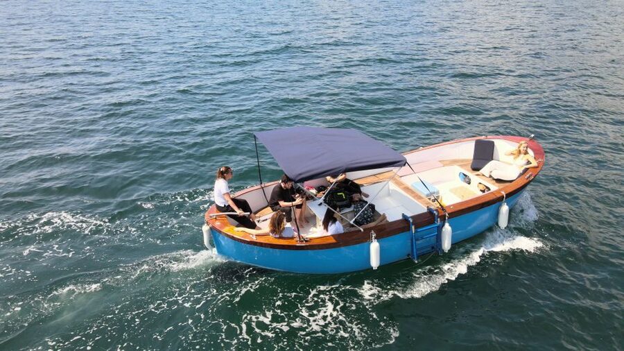 Napoli: Myths & Legends Cruise with Snorkeling - Naples myths told beside the coast