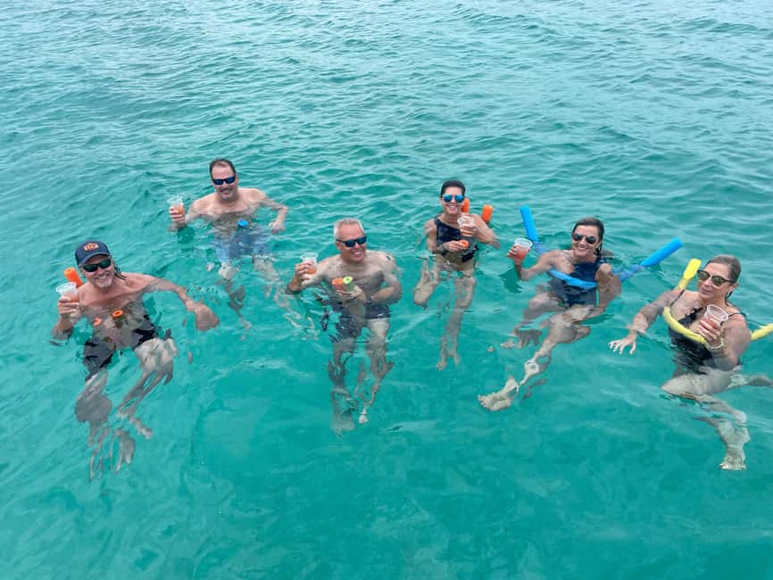 Nassau: 3 Islands Boat w/ Swimming Pigs, Snorkeling & Turtle - FAQ