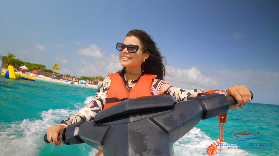 Nassau: Swimming Pigs, Snorkeling, Lunch, & Beach Boat Tour - Should you book it?