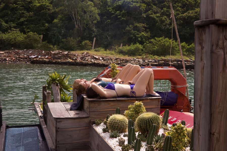 Nha Trang: Half-Day Snorkeling Adventure with BBQ Onboard - Hon Tam: your first water stop