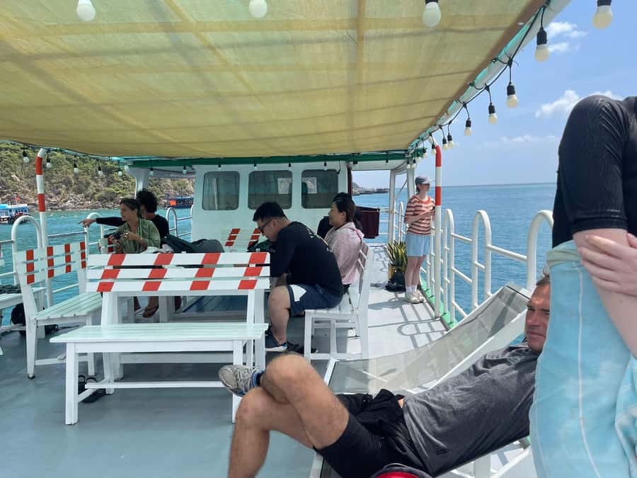 Nha Trang: Snorkeling Tour with BBQ Lunch at Coral Reef - The coffee, fruit, and Vietnamese cake break