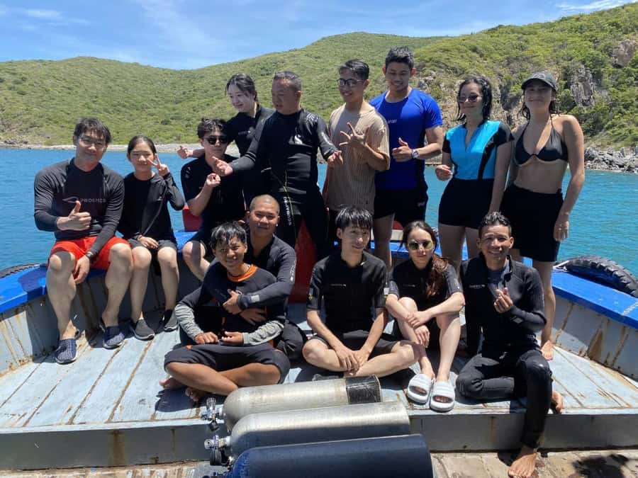 Nha Trang: Snorkeling Tour with BBQ Lunch at Coral Reef - BBQ lunch with seafood and Vietnamese dishes
