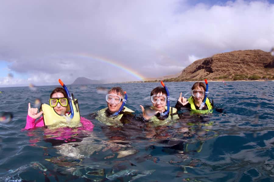 Oahu: Snorkeling & Dolphin Watch Cruise w/ Luau Style Buffet - Cruising the quiet side of Oahu