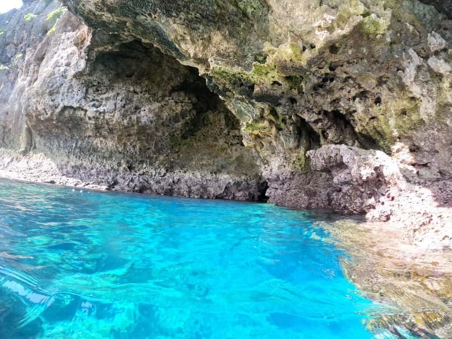 Okinawa: Blue Cave Private Snorkeling Tour with Guide - Meeting Hiro at Maeda Misaki