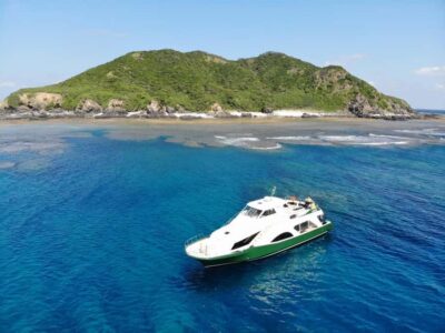 Okinawa: From Naha: Kerama Islands 1-day snorkeling tour