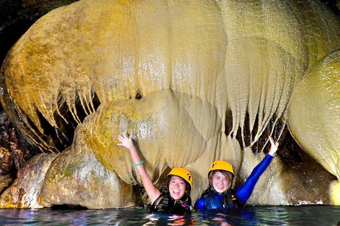 Okinawa Miyakojima 1 day Sea Turtle Snorkeling & Pumpkin Cave & Sea Kayak - Lunch at the midpoint