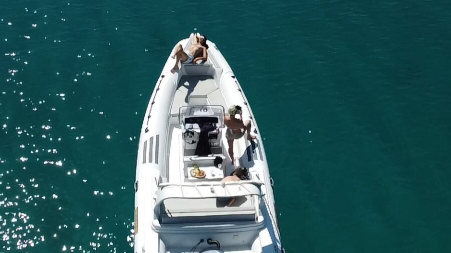 Olbia: Boat tour to watch Dolphins and snorkeling - Capo Figari and Figarolo from the water