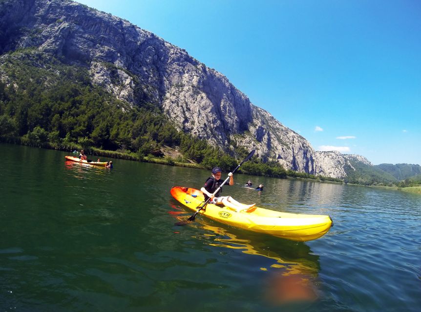 Omiš: Kayaking and Snorkeling Tour - Reaching Omiš and the river mouth