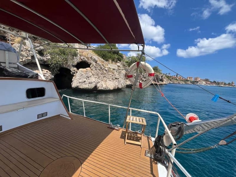 Palermo: Boat Tour With Aperitif Snorkeling And Cave Tour - Choosing between the sailing boat and vintage yacht