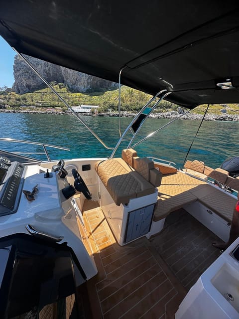 Palermo : Tour condiviso in barca con Aperitivo e Snorkeling - Vergine Maria offers sand and clear water
