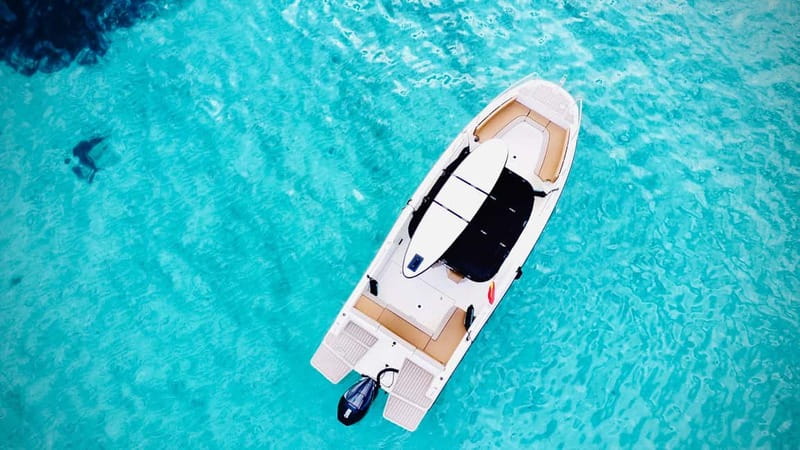 Palma de Mallorca: Private Boat Tour with Snorkel and Paddle - Leaving Club de Mar for the Bay of Palma