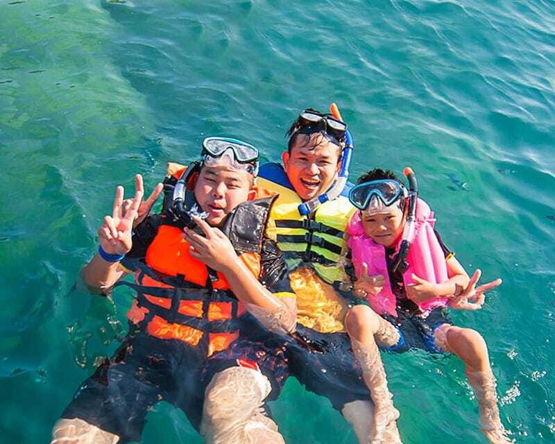 Panglao: Snorkeling at NapalingReef with Sardines Experience - What the GoPro package really adds