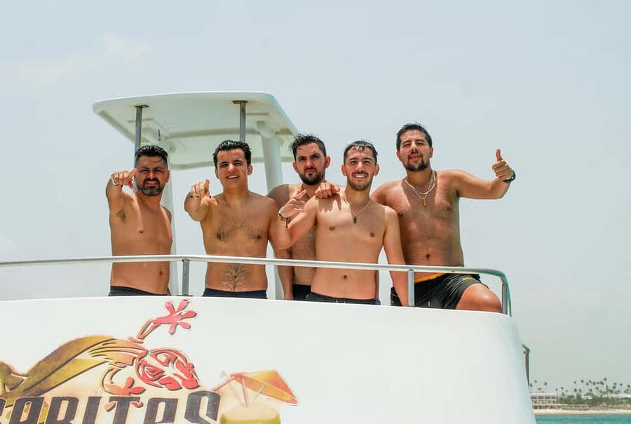 Party Boat and Snorkelling in Punta Cana - Music, crew, and the social atmosphere