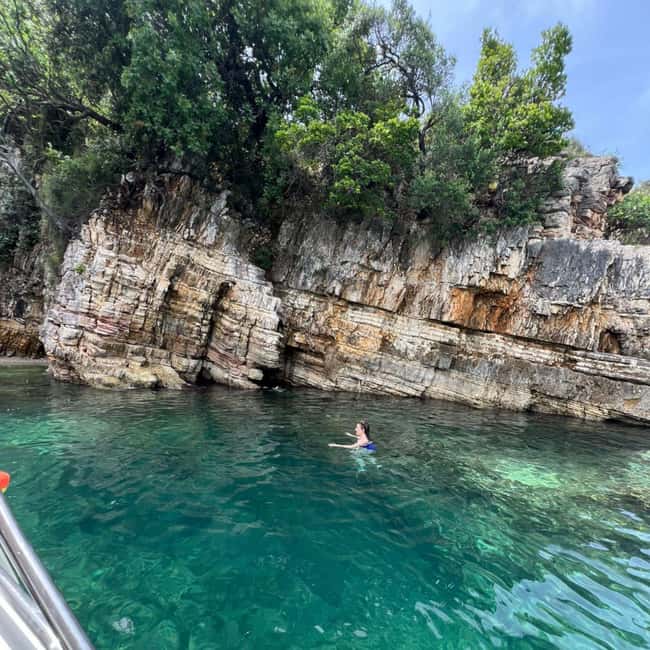 Pelagic Boat Tour7 destinations:drink+Snorkel+Umbrella️‍ - Turtle Cave and Anchor Cave from the water