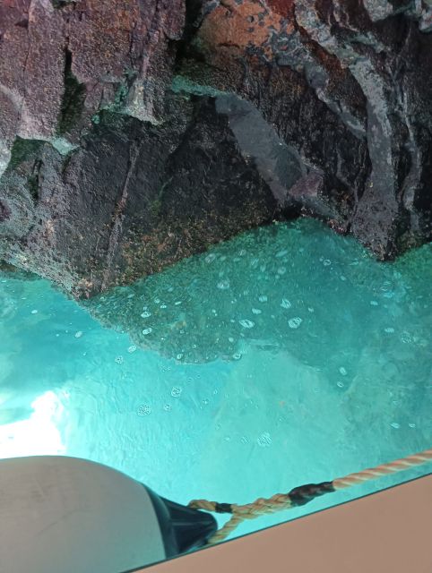 Peniche: Berlengas Island Caves Tour and Snorkeling - Arriving on Berlenga Grande