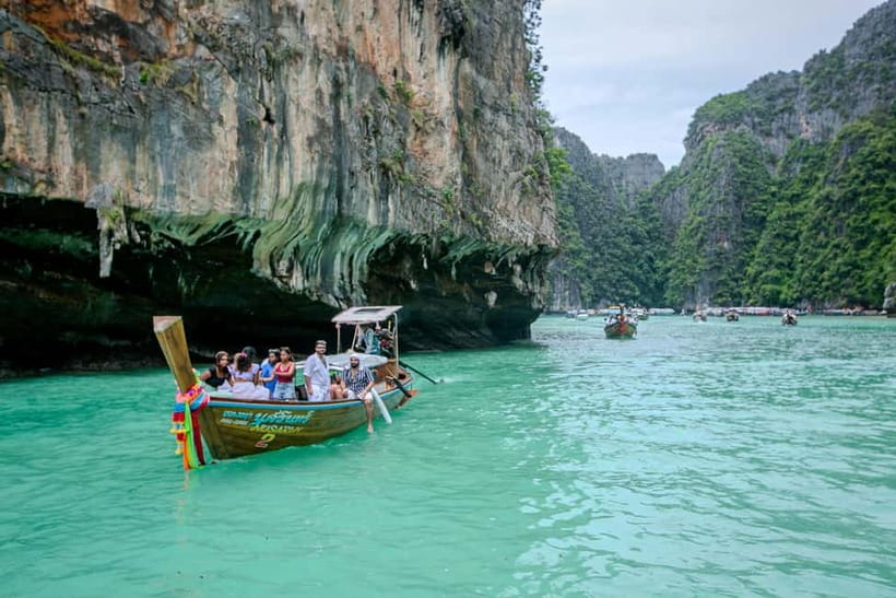Phi Phi: 7 Island Longtail Boat Snorkeling Tour with Sunset - Maya Bay deserves the long stop