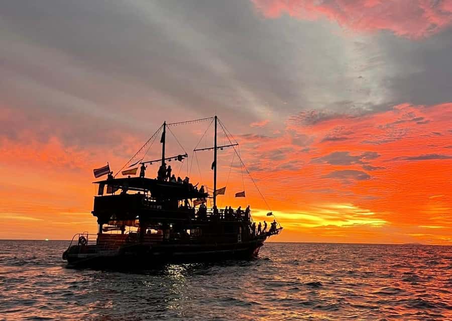 Phi Phi: Pirate Boat with Snorkeling, Kayaking, and Party - Why this pirate boat works for a full afternoon