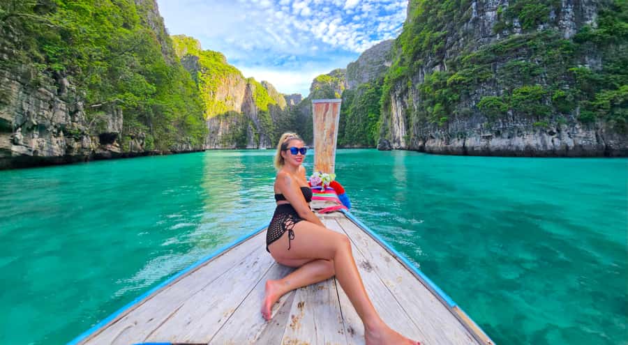 Phi Phi: Private Longtail Boat to Maya Bay with Snorkeling - Choosing the right departure time