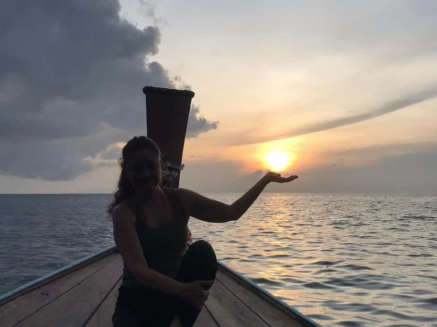 Phi Phi: Private Maya Bay Longtail Boat Tour with Snorkeling - Timing, comfort, and who should book
