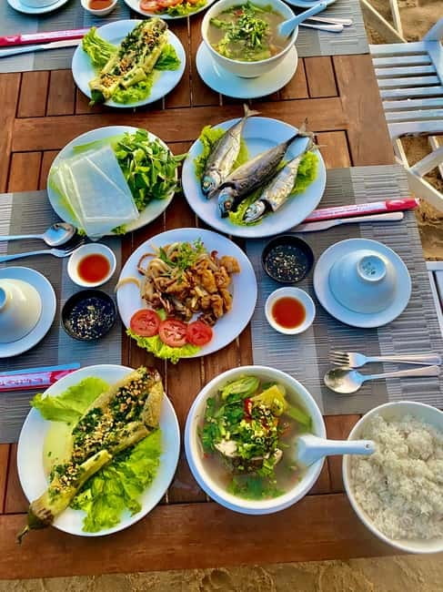 Phu Quoc Speedboat Pro Snorkeling: 4 Islands-2 Reefs & Meal - Stop one: a calm beach for safety and practice
