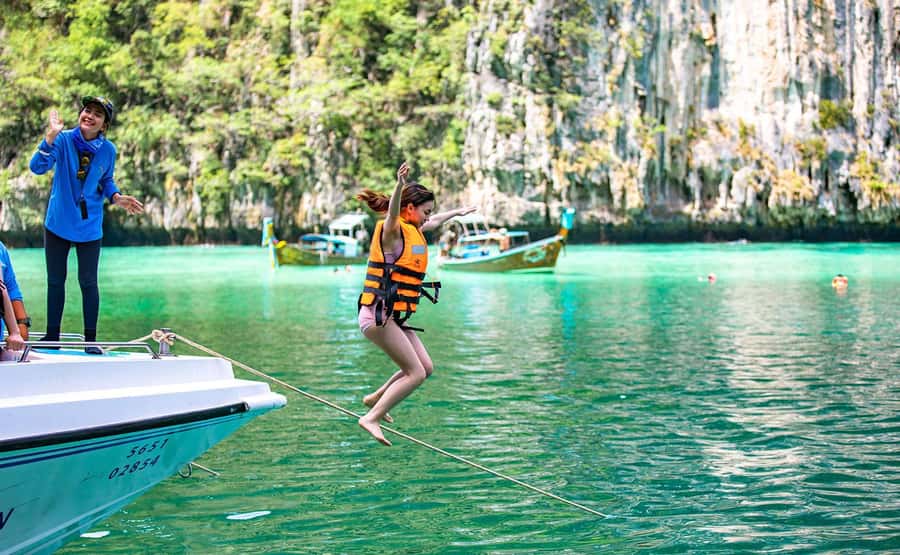 Phuket: Relaxed Phi Phi & Khai Islands Beach Snorkeling Tour - The speedboat ride from AA Marina