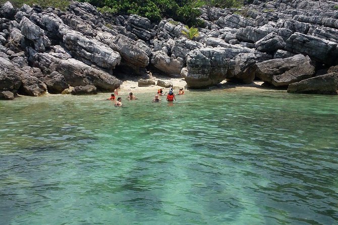 Pig Island Experience By Speed Boat, Snorkeling, Kayaking Relaxing on the Beach - The speedboat ride from southern Koh Samui