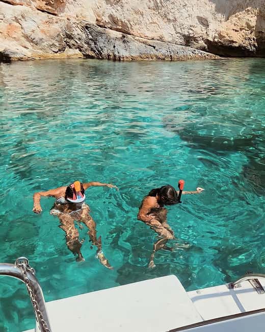 Pillirina, Ortigia, caves: Boat Tour, Snorkeling & Prosecco - Sea caves and the color beneath the surface