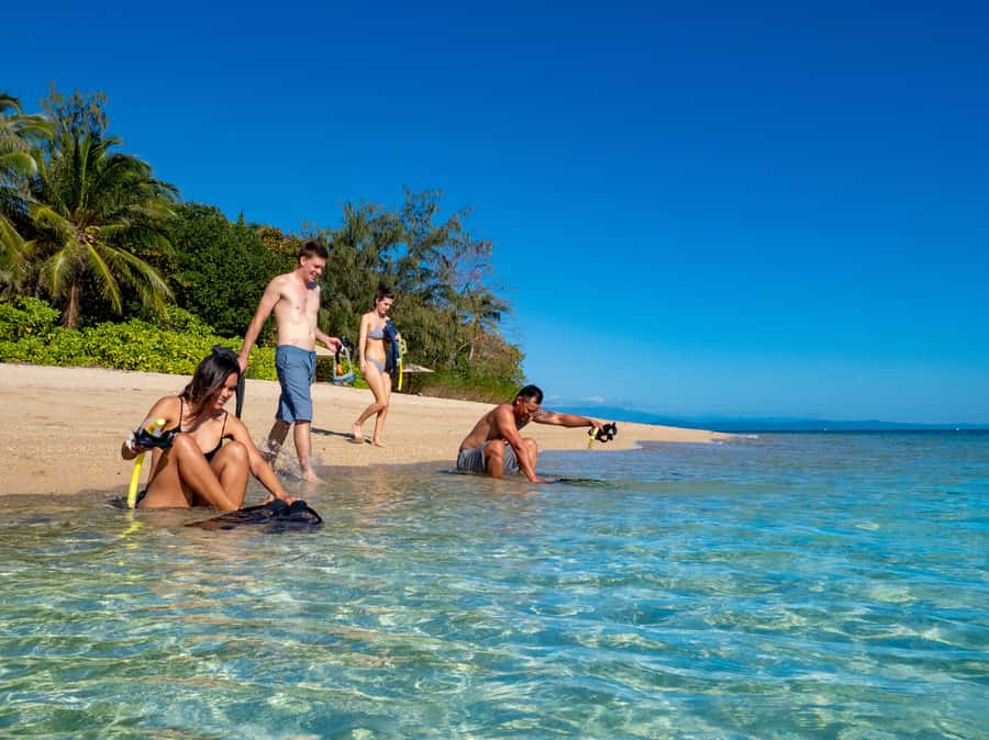 Port Douglas: Low Isles Glass Bottom Boat & Snorkeling Tour - Key points at a glance