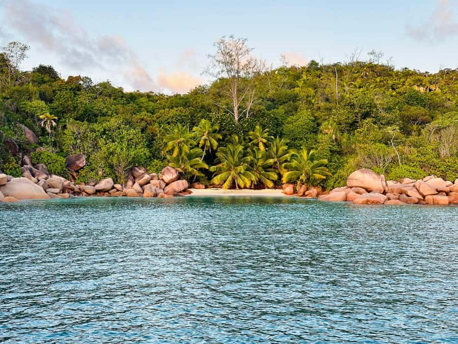 Praslin: Curieuse & St-Pierre Boat Adventure with Snorkeling - Who should book this Praslin boat adventure