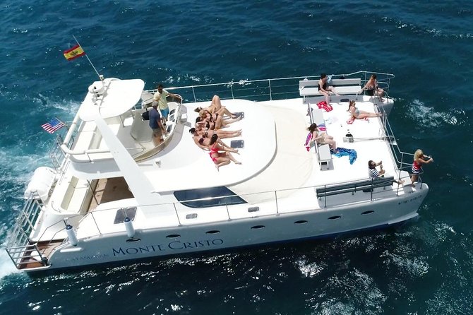 Private Catamaran Charter with Transfer, Buffet and Snorkeling - Key points to know before booking