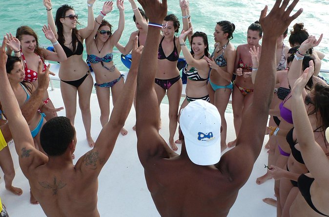 Private Catamaran Snorkeling Family Adventure - Drinks, Fruit, and the Onboard Mood