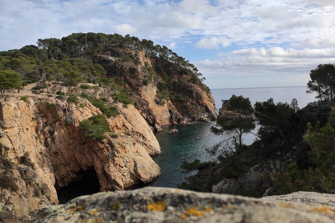 Private Costa Brava Hike and Snorkel from Barcelona with Lunch - How demanding is the hike?