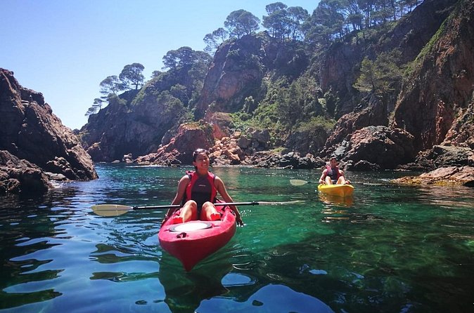 Private Costa Brava Kayak Experience with Snorkel from Barcelona - Who will enjoy this Costa Brava outing