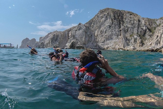 Private Los Cabos snorkeling tour to Chileno bay and Santa Maria cove - Gear, comfort, and what to bring
