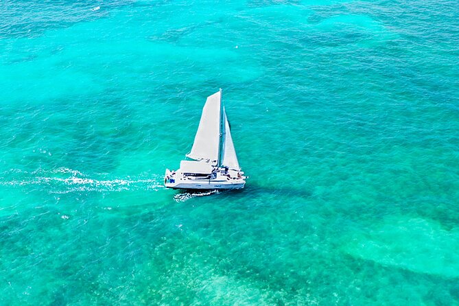 Puerto Morelos Catamaran Reef Sail and Snorkel - The catamaran ride is half the experience