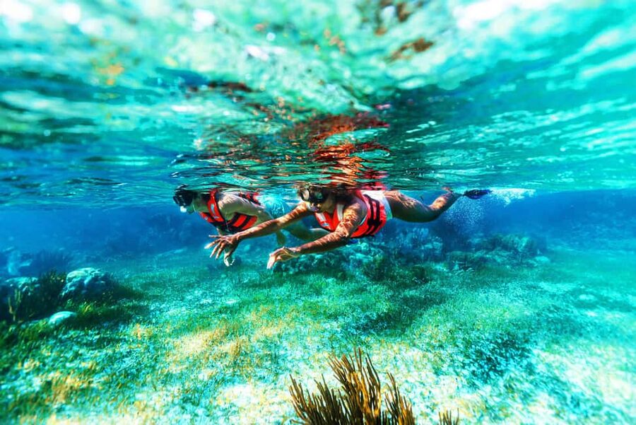 Puerto Morelos: Snorkel, Town Walk, Tequila & Beach Lunch - Lunch by the beach: tasty, but not a long meal