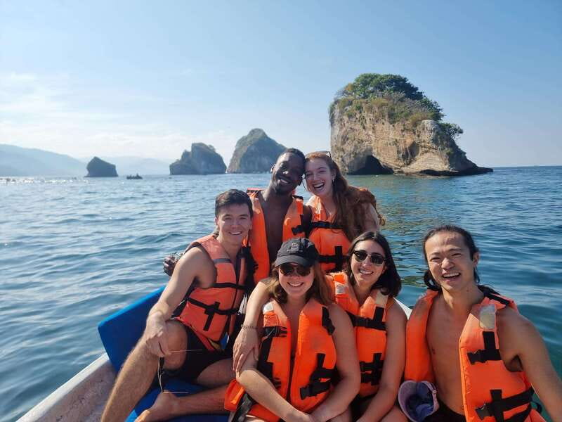 Puerto Vallarta: Los Arcos Islands Boat Tour and Snorkeling - Key points at a glance