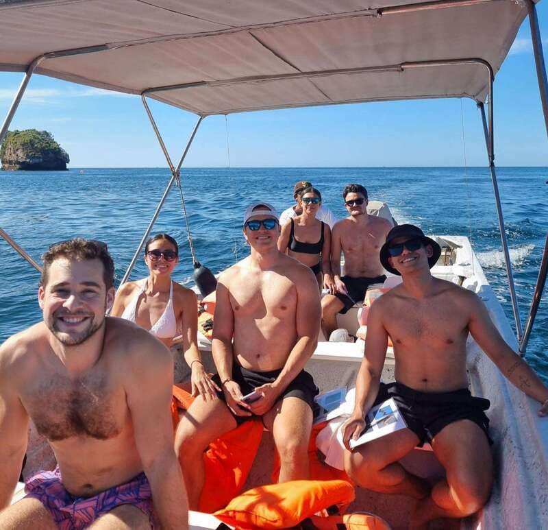Puerto Vallarta: Los Arcos Islands Boat Tour and Snorkeling - Snorkeling among fish, coral, and changing currents