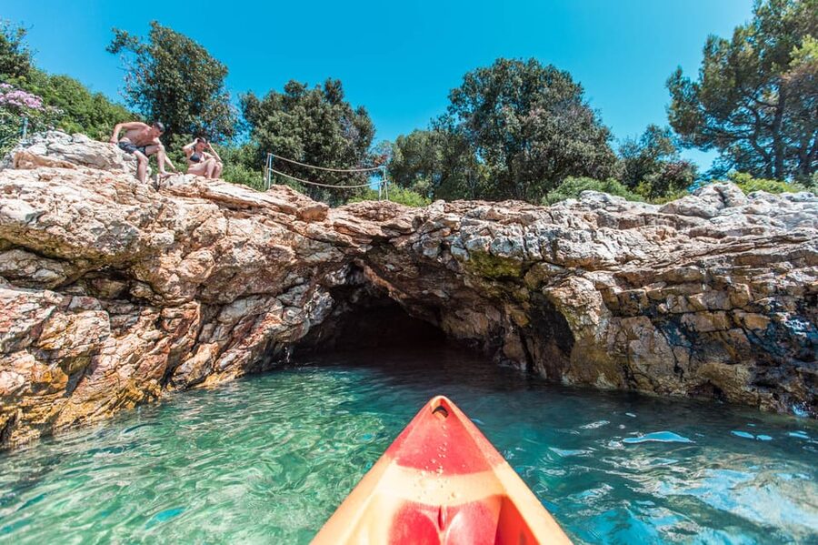 Pula: Kayak Adventure with Cave & Island Snorkeling - Passing Fratarski Otok