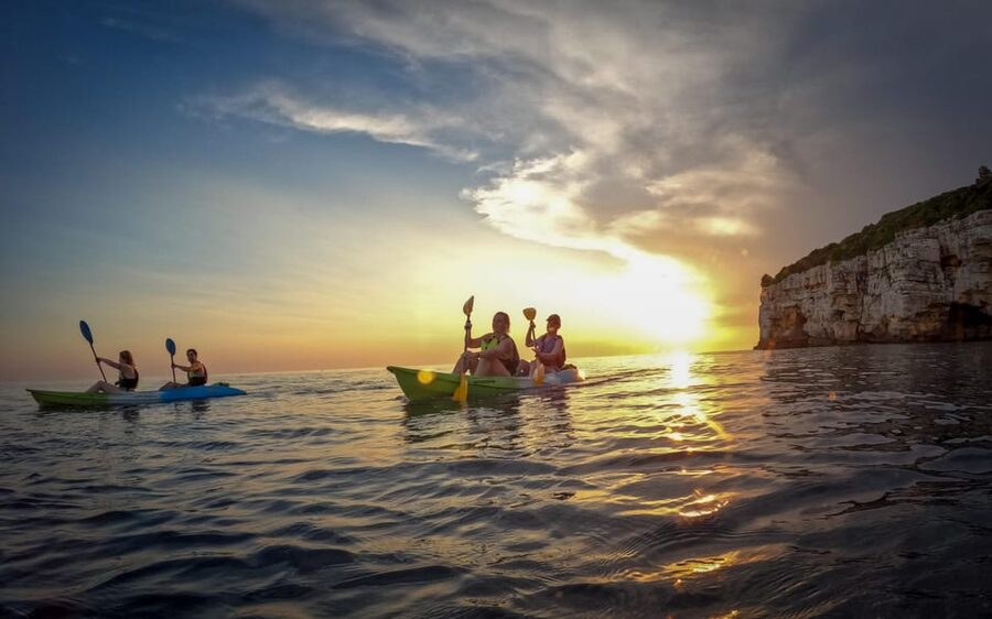 Pula: Kayaking,Snorkeling, Cliff jumping Tour with Wetsuit - Key points to know before booking