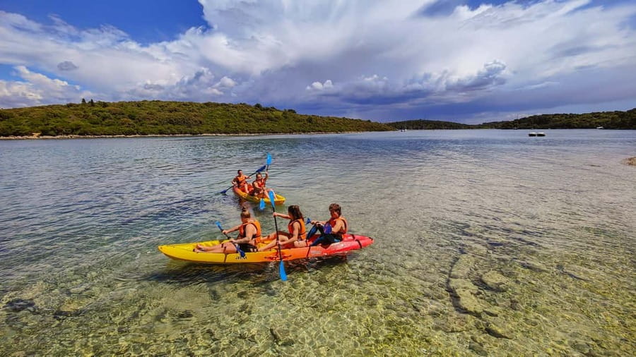 Pula: Muzil Canyon Kayak Tour, Snorkeling and Cliff Jumping - Practical packing advice