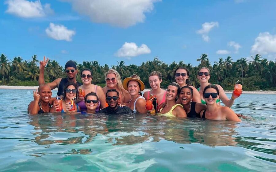 Punta Cana: Booze Cruise with Snorkel and Natural Pool Stop - The boat ride between the reef and the pool